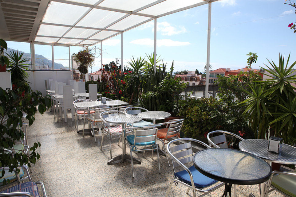 Residencial Colombo Bed and Breakfast Funchal  Buitenkant foto